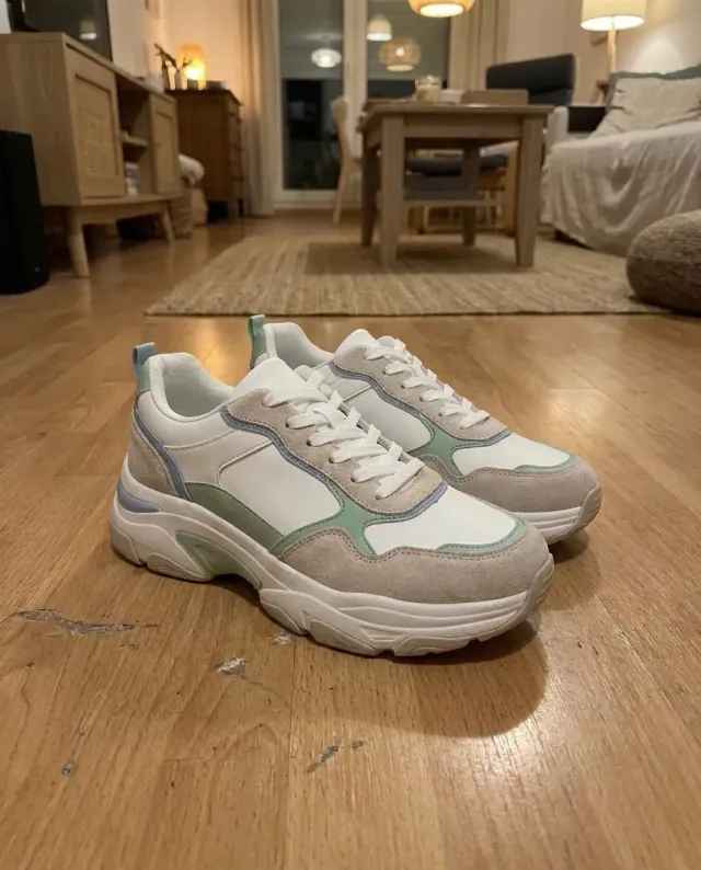 Кроссовки: до обработки